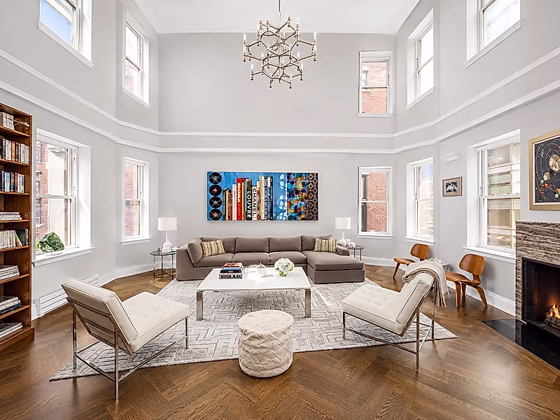 Vibrant Space | Upscale Amenities Included - Photo 1