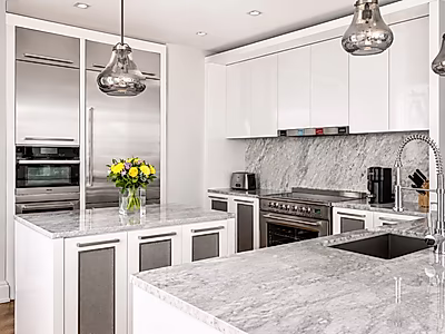 Vibrant Space | Upscale Amenities Included