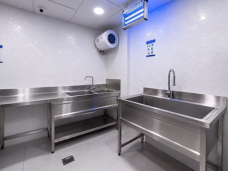 FULLY FITTED RESTAURANT | READY TO OPERATE | EXCEPTIONAL BUSINESS OPPORTUNITY - Photo 10
