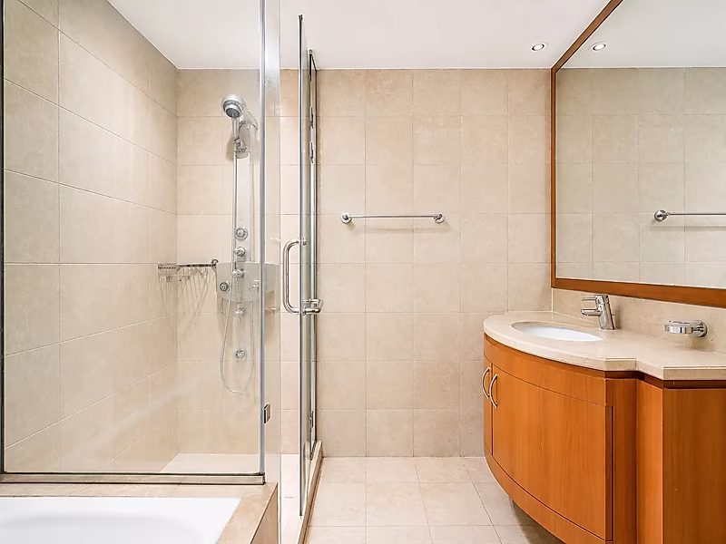 TITLE DEED READY | ELEGANT 2BR WITH PANORAMIC MARINA VIEW | VIVA BAHRIYA - Photo 6