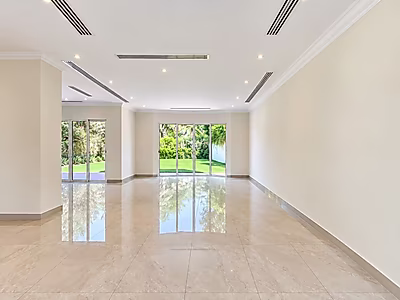 FAMILY VILLA WITH DIRECT BEACH ACCESS