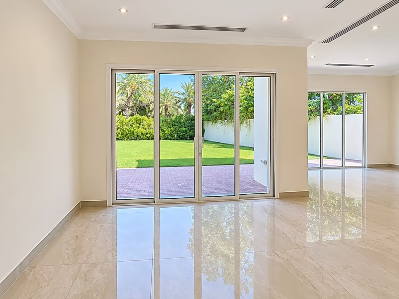 FAMILY VILLA WITH DIRECT BEACH ACCESS - Photo 17