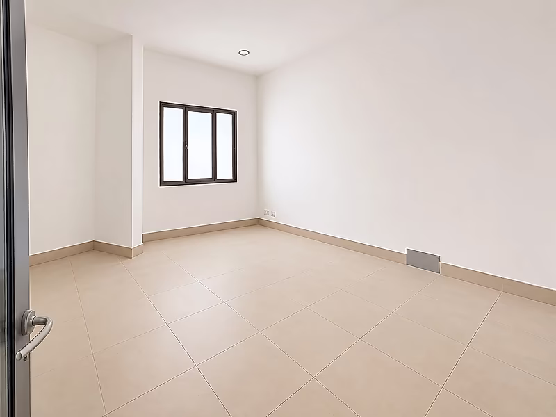 Furniture & Decor Factory for Rent  New Industrial - Photo 4