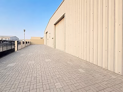 2000 SQM Warehouse for Lease – Birkat Al Awamer