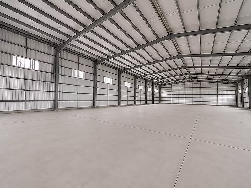 2000 SQM Warehouse for Lease – Birkat Al Awamer - Photo 6