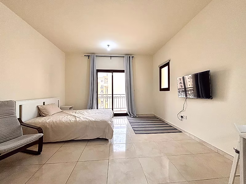 Exceptional Studio in DAMAC Fox Hills | Great Price & Stunning Views - Photo 4