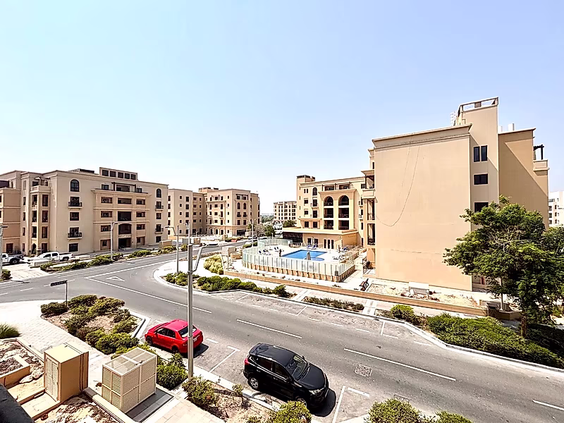 Exceptional Studio in DAMAC Fox Hills | Great Price & Stunning Views - Photo 1
