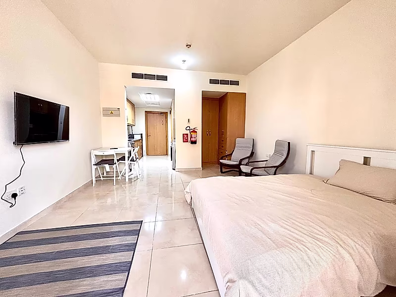 Exceptional Studio in DAMAC Fox Hills | Great Price & Stunning Views - Photo 7