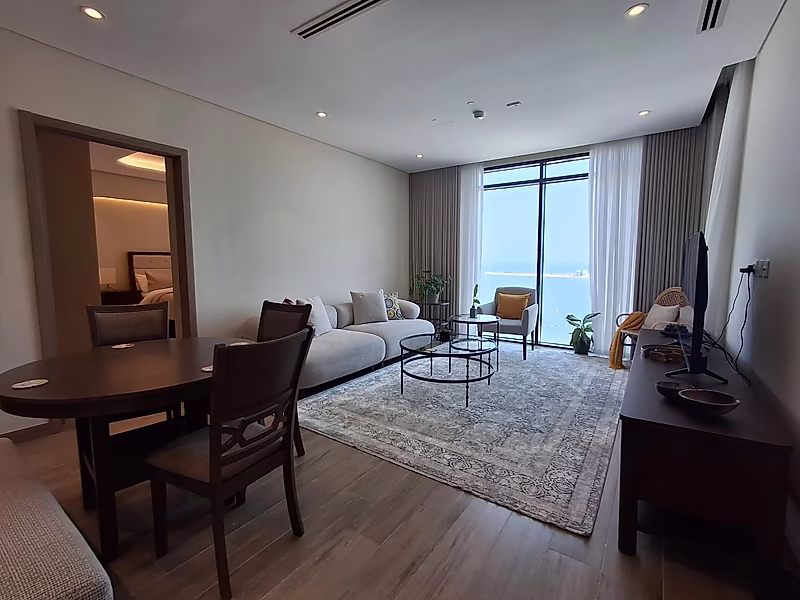 CHIC 2BR APARTMENT WITH CONTEMPORARY ELEGANCE - Photo 2