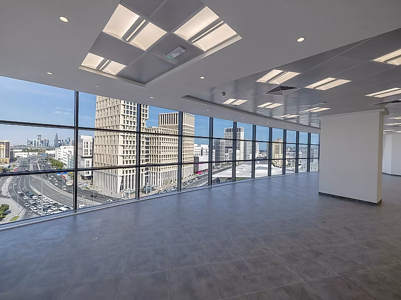 409 Sqm corporate office space with a statement - Photo 1
