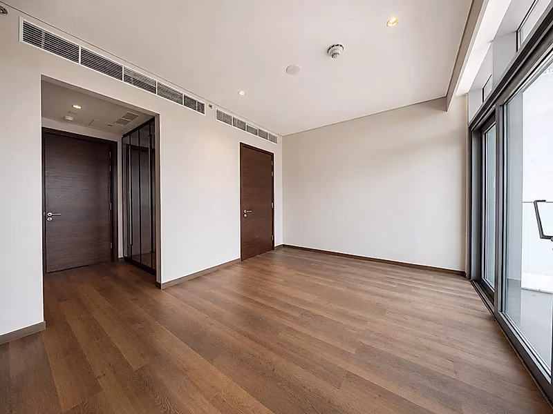 Stunning Modern Townhouse with Luxury Finishes - Photo 9