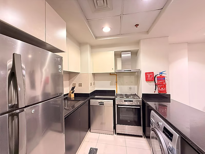 Hot Deal in Lusail Marina | Spacious 1 Bedroom for Sale | Title Deed - Photo 8