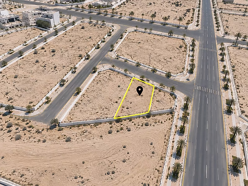 Prime Residential Land Opportunity  for Sale in Muraikh – 661 SQM - Photo 1