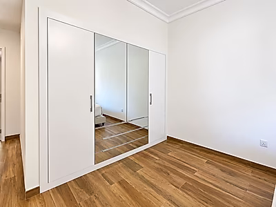 LUXURY 3-BEDROOM APARTMENT | SOPHISTICATED LIVING