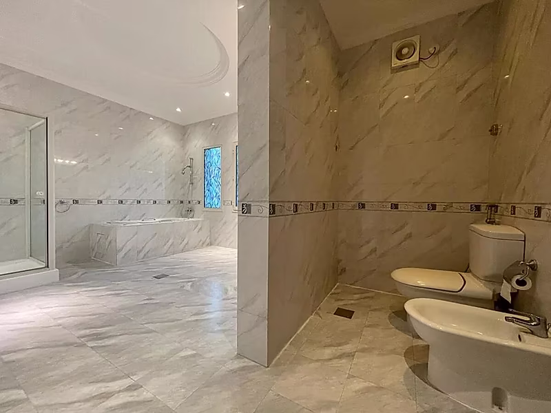 Luxurious 4+maid Villa with Beach Access - Photo 13