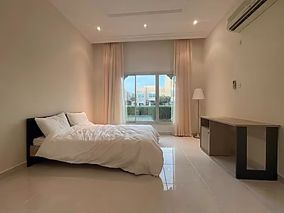 Luxurious 4+maid Villa with Beach Access