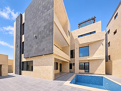 BRAND NEW VILLA WITH PRIVATE POOL & HIGH END AMENITIES