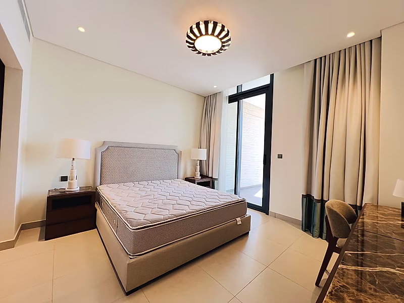 FULLY FURNISHED | 1BEDROOM | SPACIOUS BALCONY - Photo 1