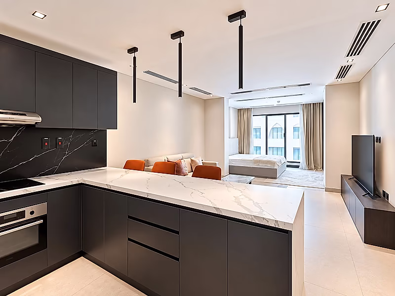 BRAND NEW ATTRACTIVE FF STUDIO | SEA VIEW - Photo 1