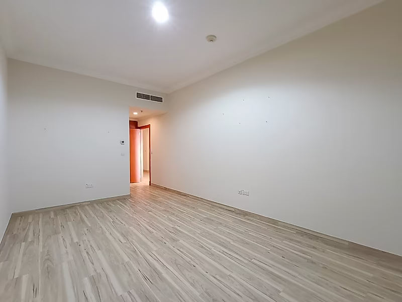 ONE-BEDROOM SEMI-FURNISHED APARTMENT IN PORTO ARABIA - Photo 2