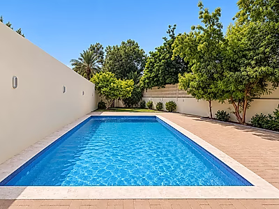 STUNNING NEW VILLA IN WEST BAY LAGOON WITH BEACH ACCESS