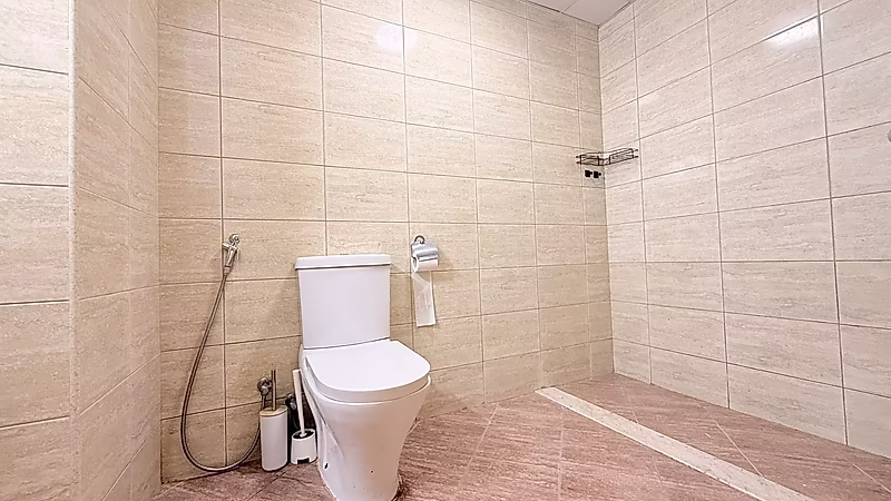 Elegant 2BR Apartment with Stadium View - Photo 6