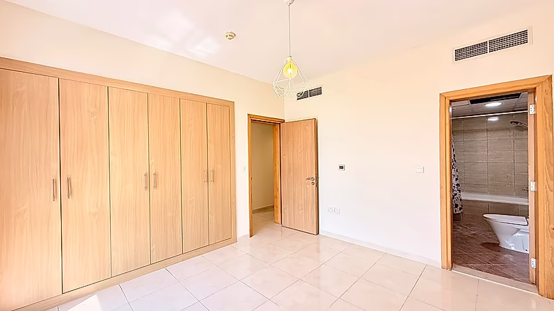 Elegant 2BR Apartment with Stadium View - Photo 8