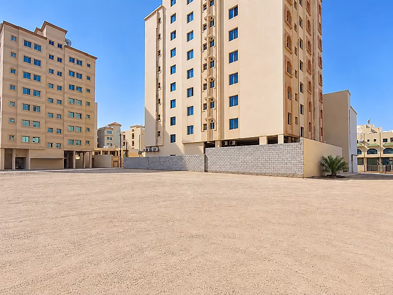 Prime Corner Land for G+3 Building – Fareej, Doha - Photo 2