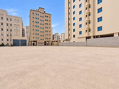 Prime Corner Land for G+3 Building – Fareej, Doha