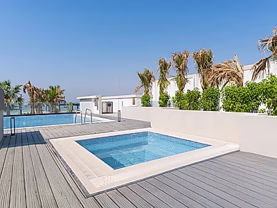 BRAND NEW ATTRACTIVE FF STUDIO | SEA VIEW