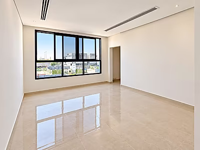 Spacious 7-Bedroom Villa for Sale in Huzoom – Ready to Move In