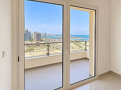 CHARMING 2-BEDROOM WITH MODERN TOUCHES