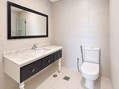 CHARMING 2-BEDROOM WITH MODERN TOUCHES