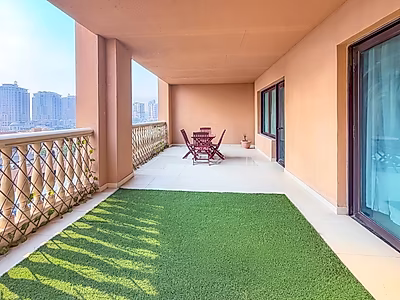 ONE-BEDROOM SEMI-FURNISHED APARTMENT IN PORTO ARABIA