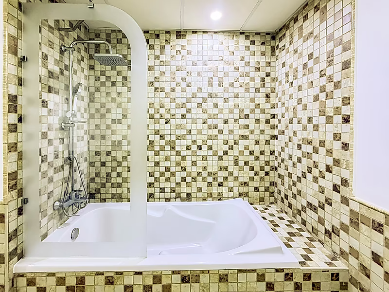 ONE-BEDROOM SEMI-FURNISHED APARTMENT IN PORTO ARABIA - Photo 11