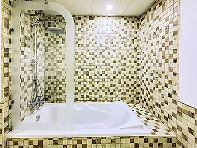 ONE-BEDROOM SEMI-FURNISHED APARTMENT IN PORTO ARABIA