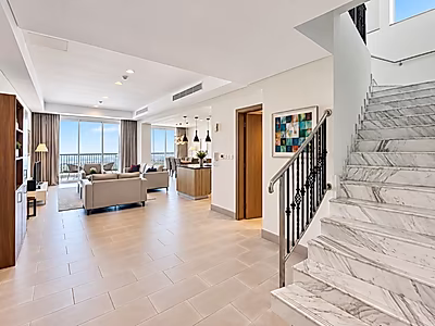 BILLS INCLUDED | 2 BEDROOM SEAVIEW DUPLEX