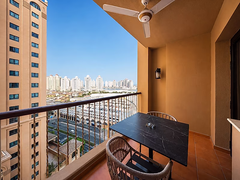 SPACIOUS 1-BEDROOM | FURNISHED | PRIME PEARL LOCATION - Photo 10