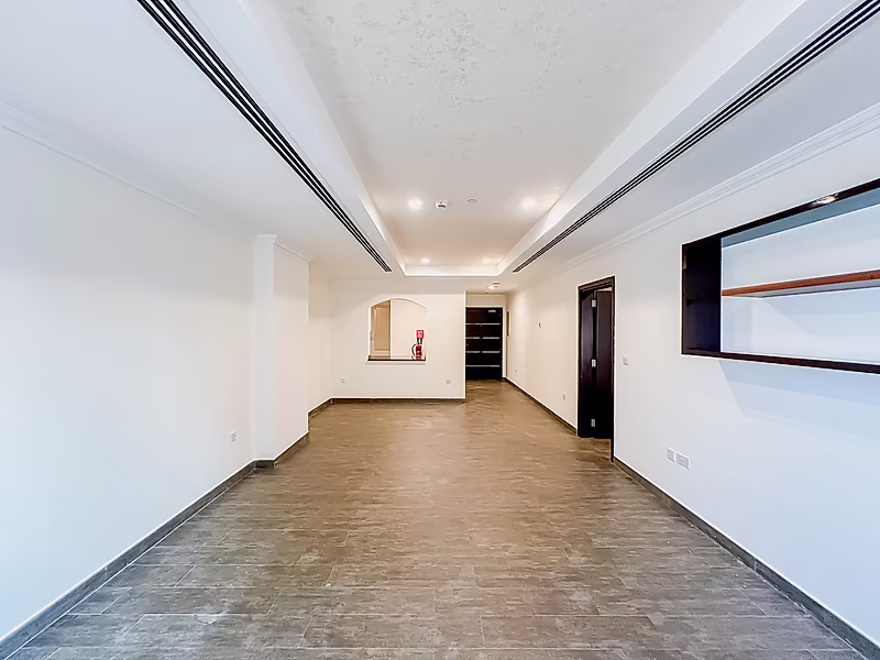 SEMI-FURNISHED 1-BEDROOM | BEAUTIFUL VIEW | PRIME LOCATION - Photo 3