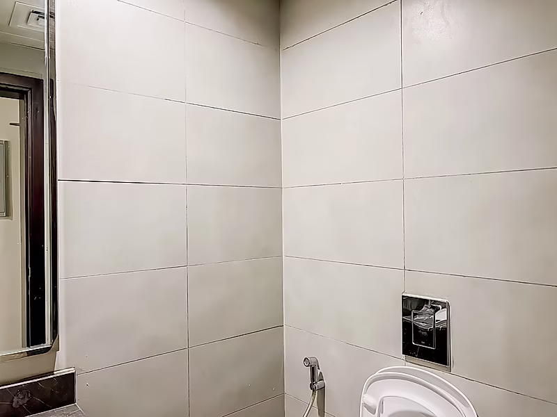 SEMI-FURNISHED 1-BEDROOM | BEAUTIFUL VIEW | PRIME LOCATION - Photo 7