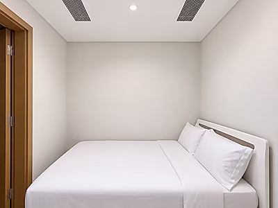 FURNISHED 3-BEDROOM+MAIDS  | BILLS IN | SEA VIEW | BALCONIES | PEARL