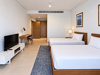 FURNISHED 3-BEDROOM+MAIDS  | BILLS IN | SEA VIEW | BALCONIES | PEARL