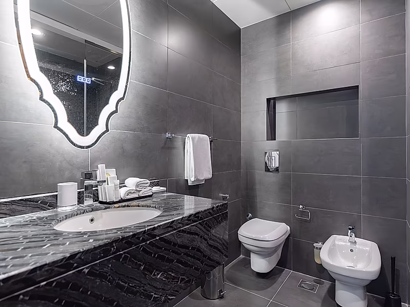 FURNISHED STUDIO | SEA VIEW | PRIME LOCATION - Photo 5