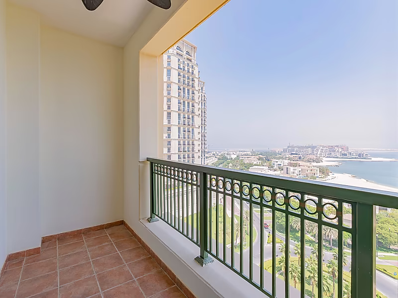 FURNISHED STUDIO | SEA VIEW | PRIME LOCATION - Photo 7