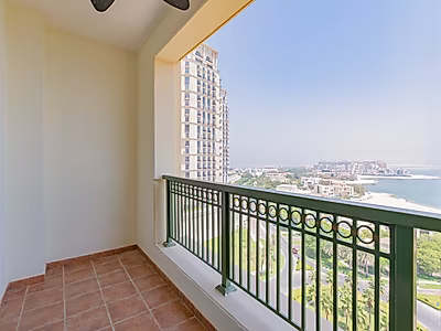 FURNISHED STUDIO | SEA VIEW | PRIME LOCATION