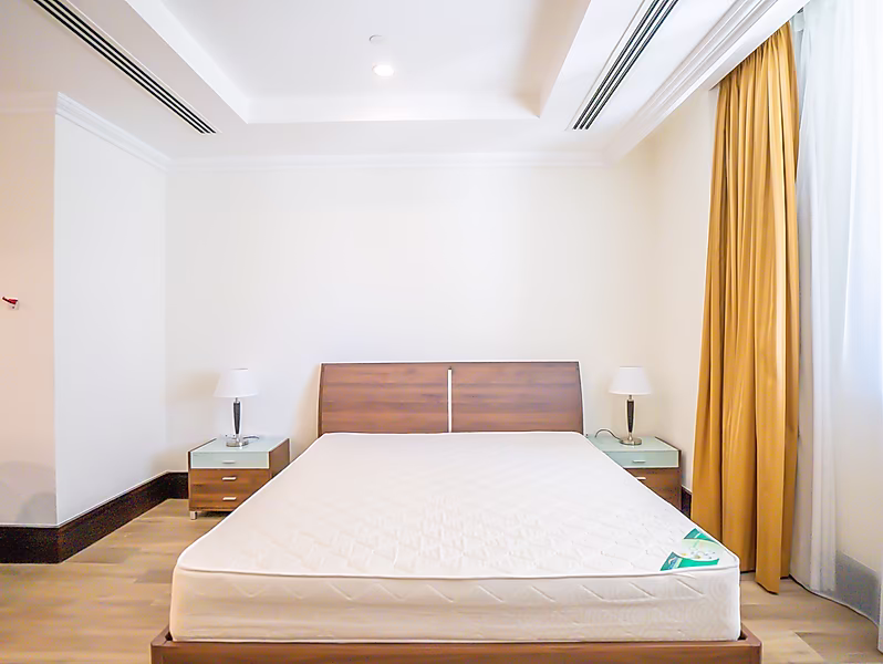 BEACH ACCESS | FULLY FURNISHED STUDIO APARTMENT - Photo 1