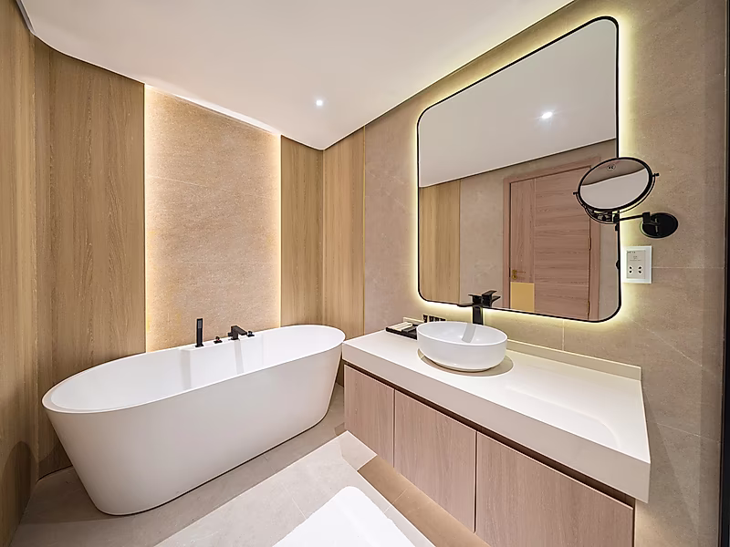 Stunning 2BR Apartment with Luxury Finishes - Photo 8