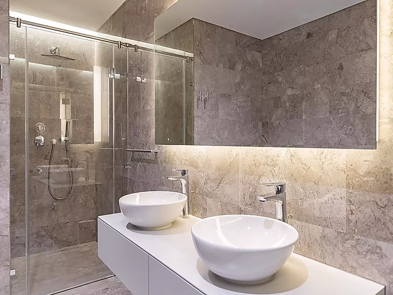 Expansive 3-Bedroom + Maid's Residence | 309 sqm - Photo 12