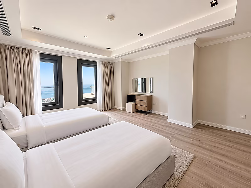 330 SQM | 3 BEDROOMS | HIGH FLOOR | DISTRESSED PRICE - Photo 6