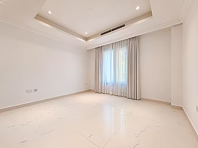 CHIC 2-BEDROOM TOWNHOUSE WITH MARINA VIEWS